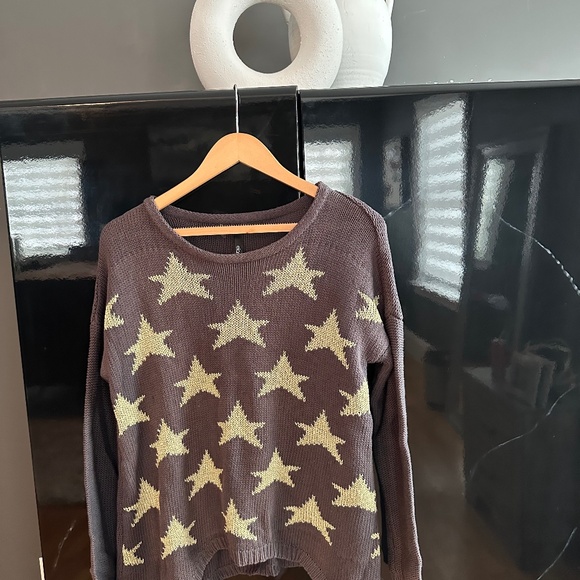 Elan Sweaters - Elan- new w/ out tag size Med